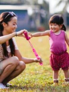 Mom&Me Parenting