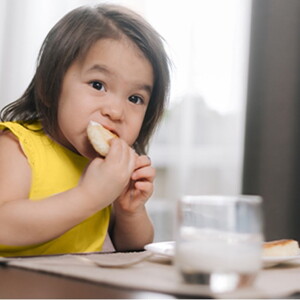 Is Your Child Pihikan Sa Pagkain? 5 Tips On How And What To Feed Them, According To Nutrition Experts